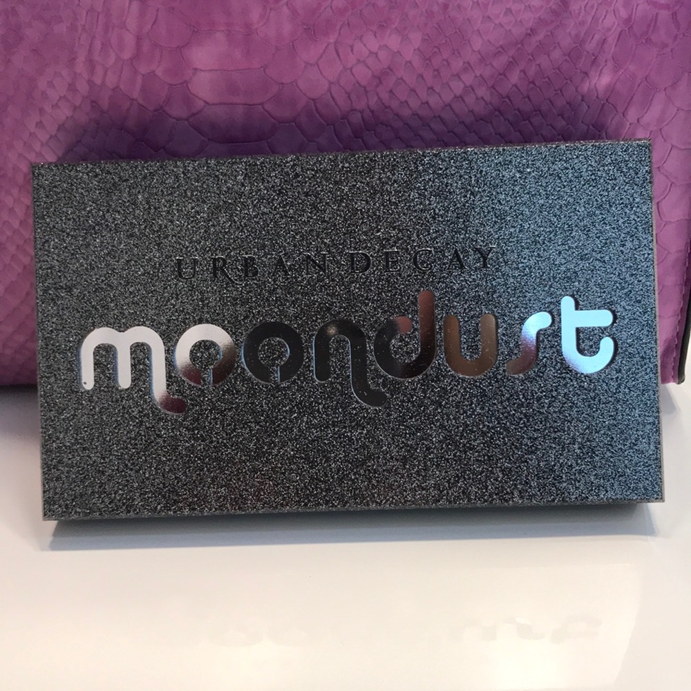 Urban decay moondust